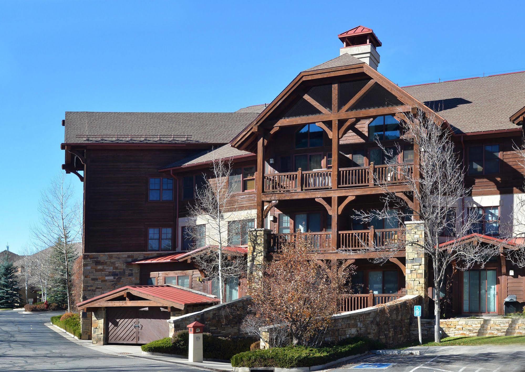 Lodge At Brookside Avon Village Экстерьер фото