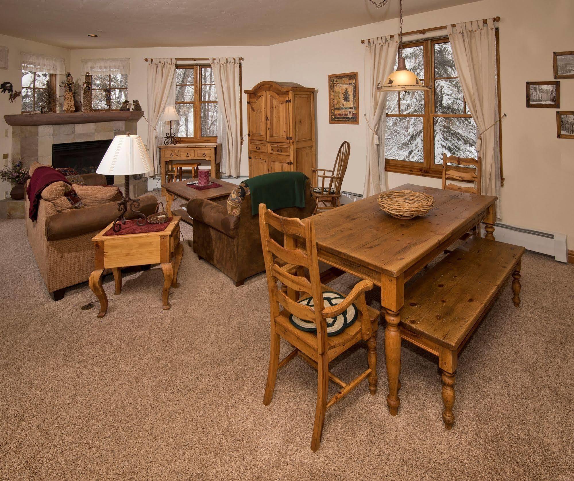 Lodge At Brookside Avon Village Экстерьер фото